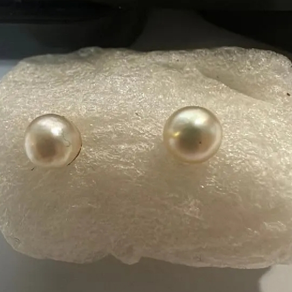 14k Gold Real Pearls - Post Back Earrings